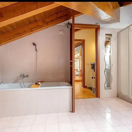 Apartman - M3 Sondrio, Duomo 10 Minuti