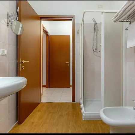 Apartman - M3 Sondrio, Duomo 10 Minuti